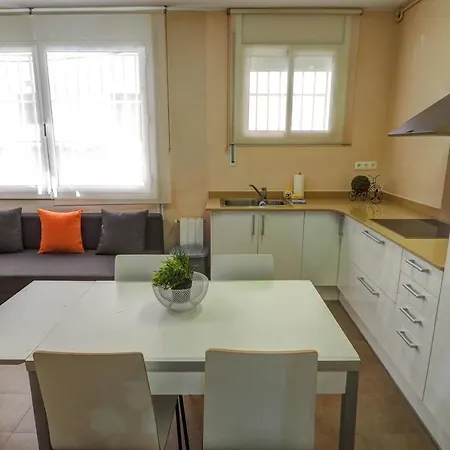 Benet By Hello Homes Сіджас